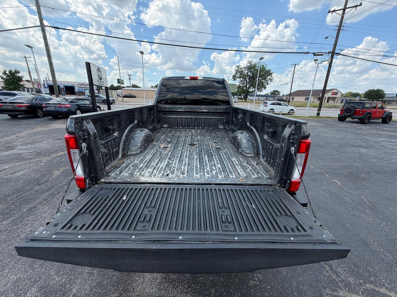 Ford F-350 SD XLT Crew Cab 4WD 2018