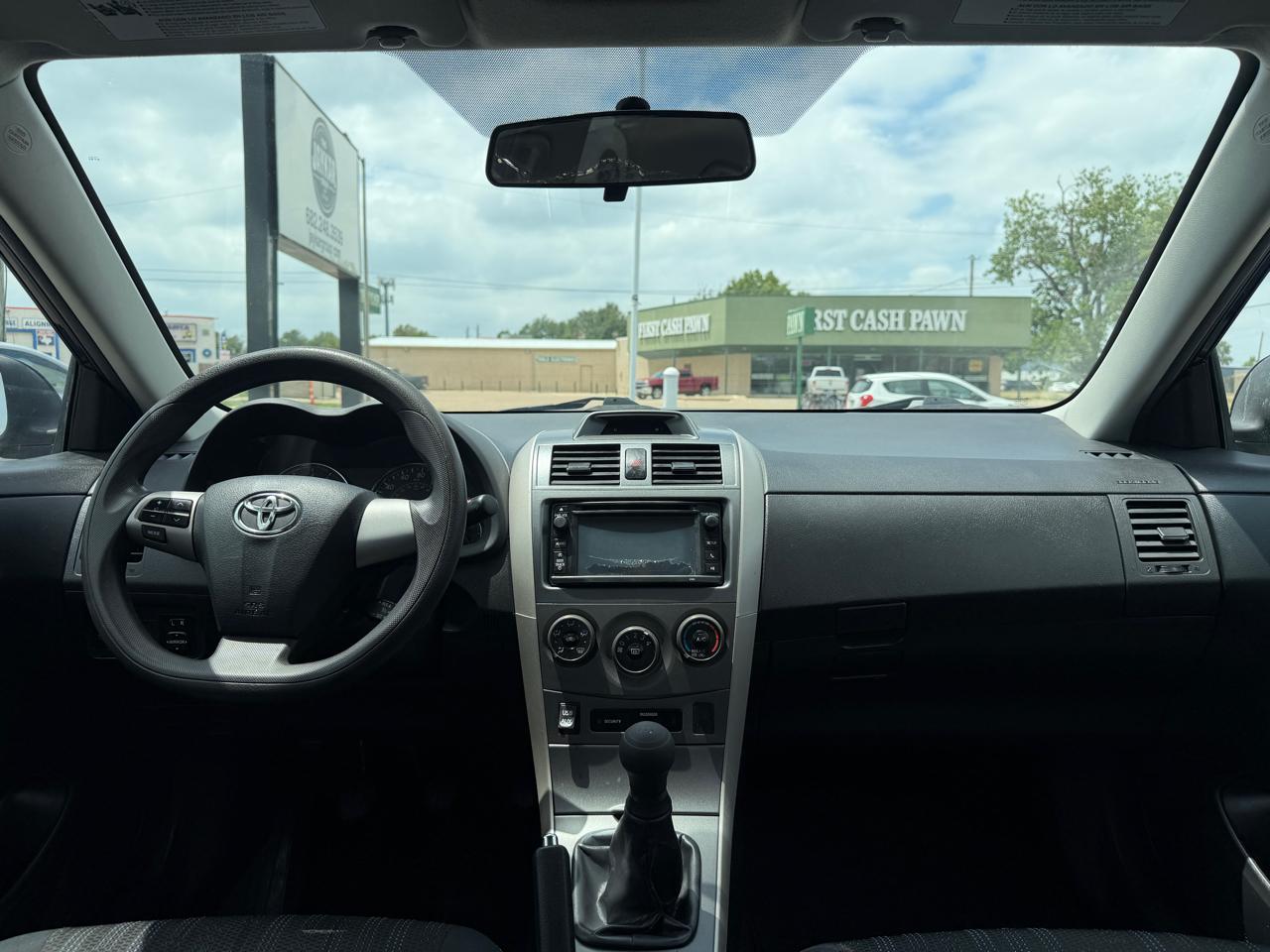 Toyota Corolla S 5-Speed MT 2013
