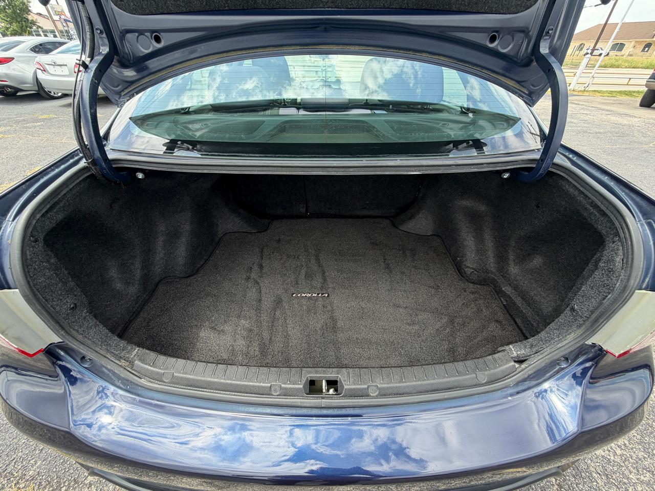 Toyota Corolla S 5-Speed MT 2013