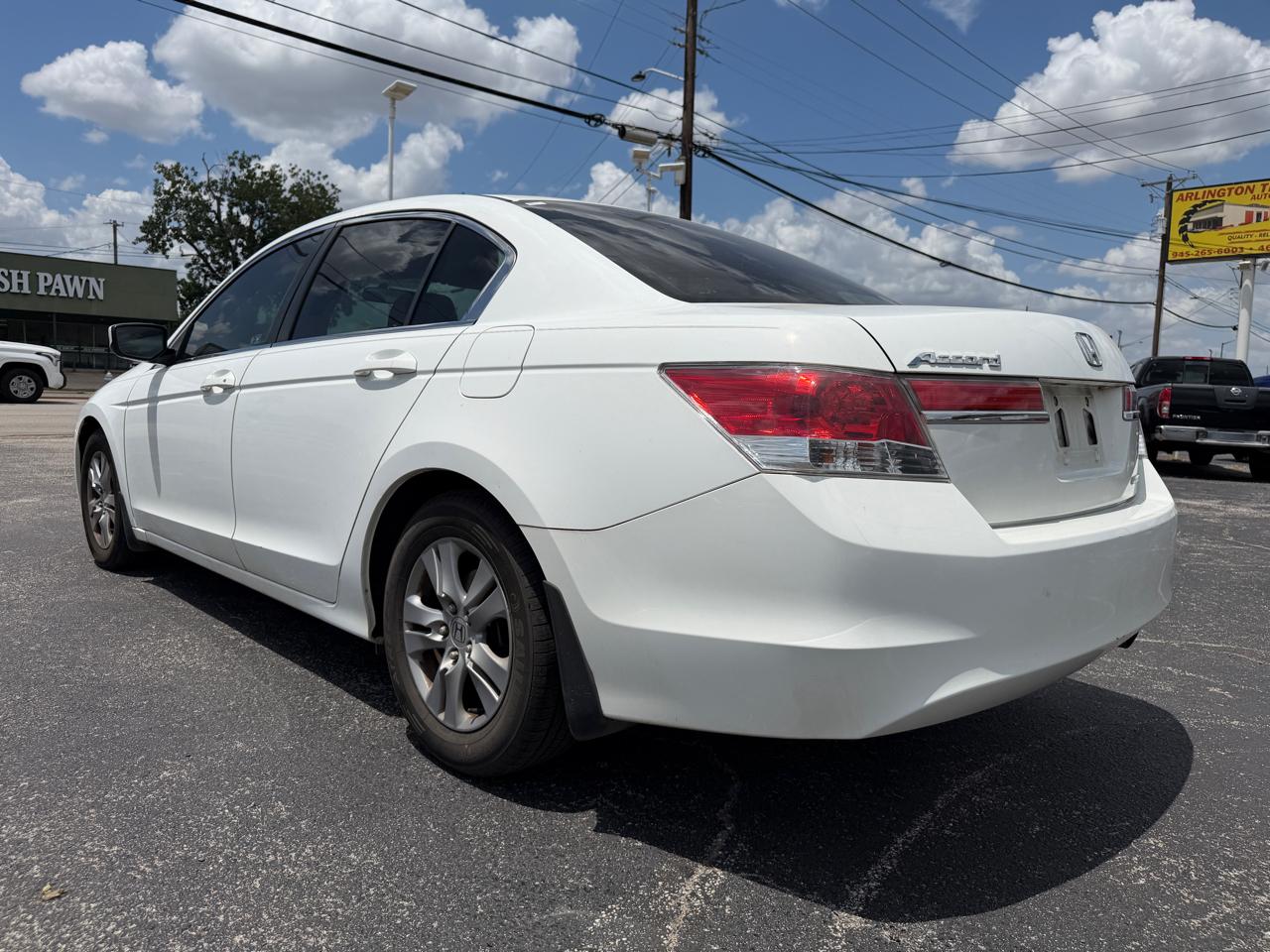 Honda Accord SE Sedan AT 2011