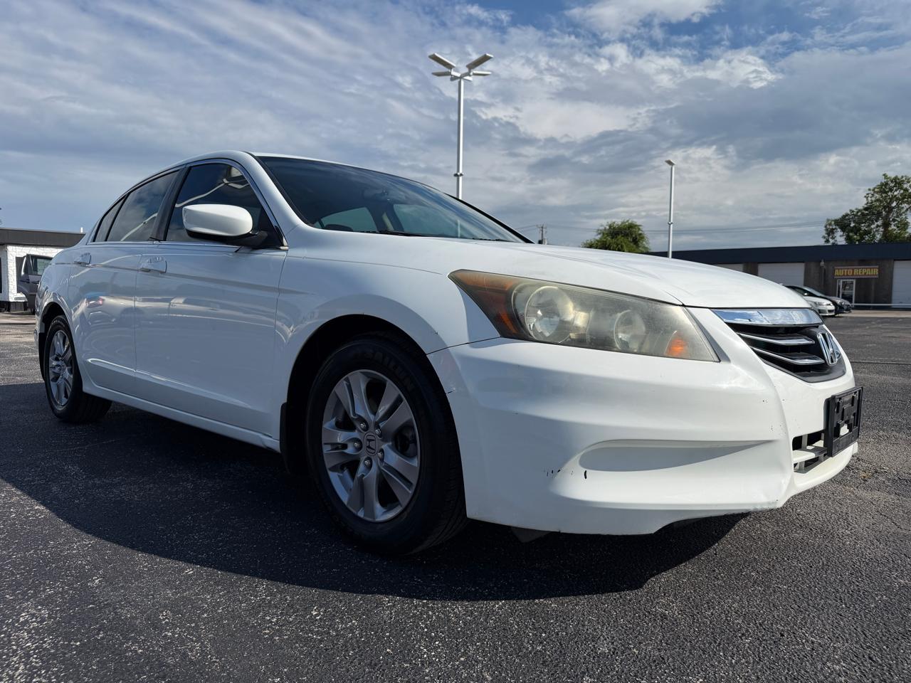 Honda Accord SE Sedan AT 2011