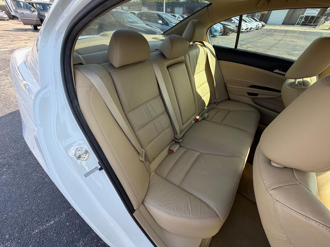 Honda Accord SE Sedan AT 2011