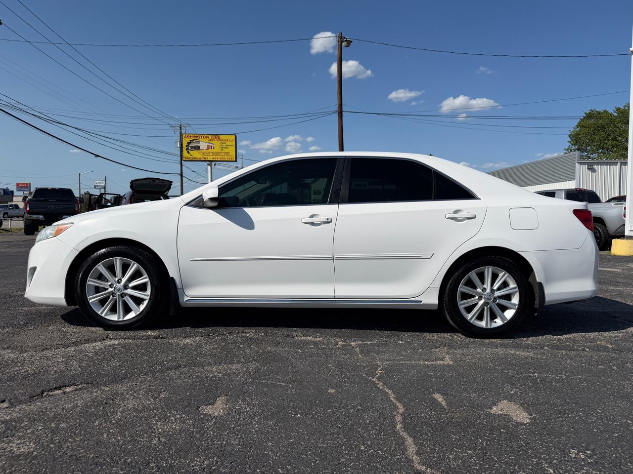 Toyota Camry SE V6 2013