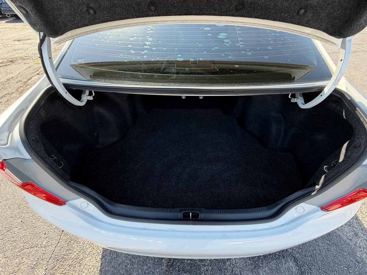 Toyota Camry SE V6 2013