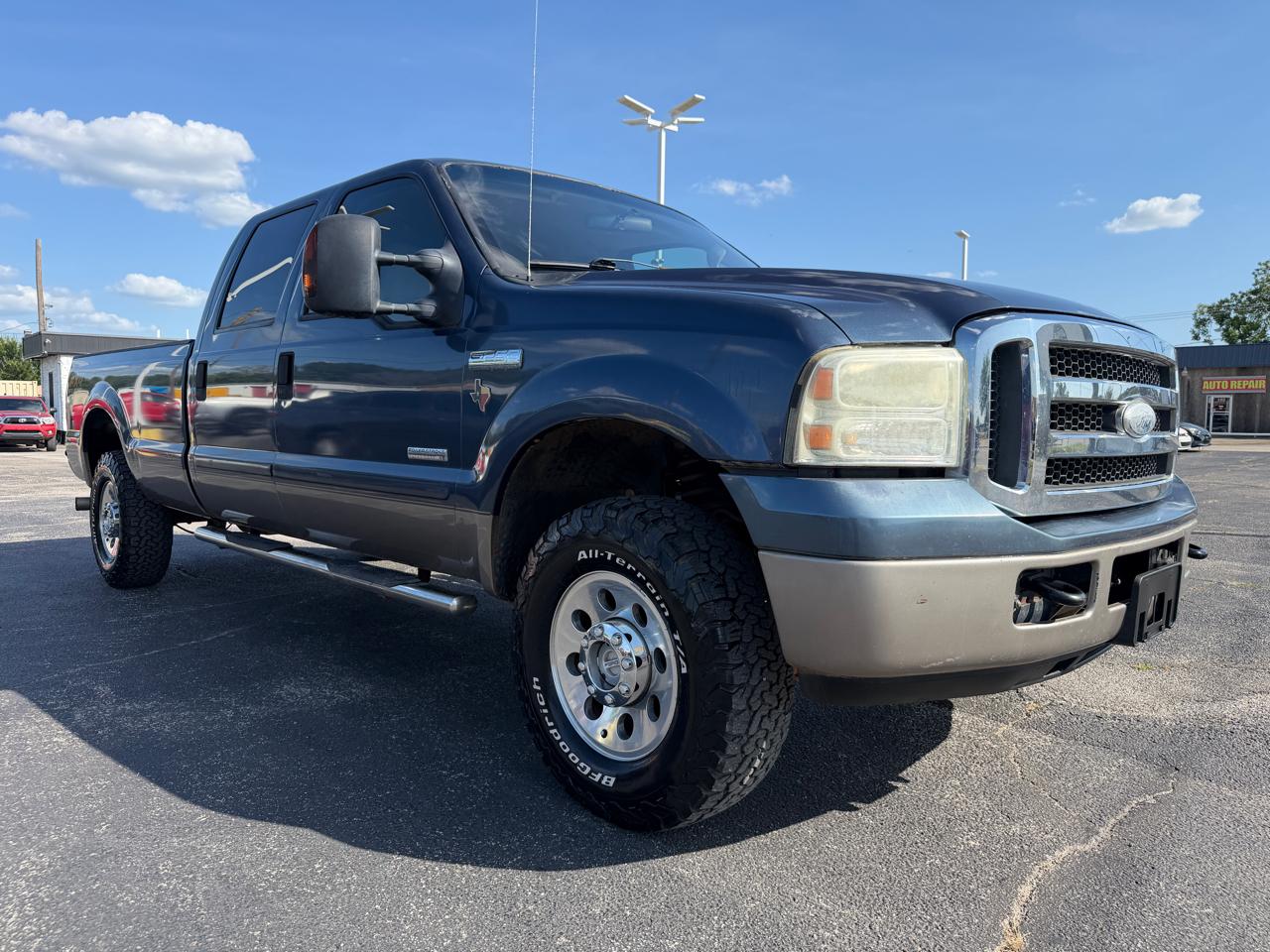 Ford F-250 SD XL Crew Cab 4WD 2005