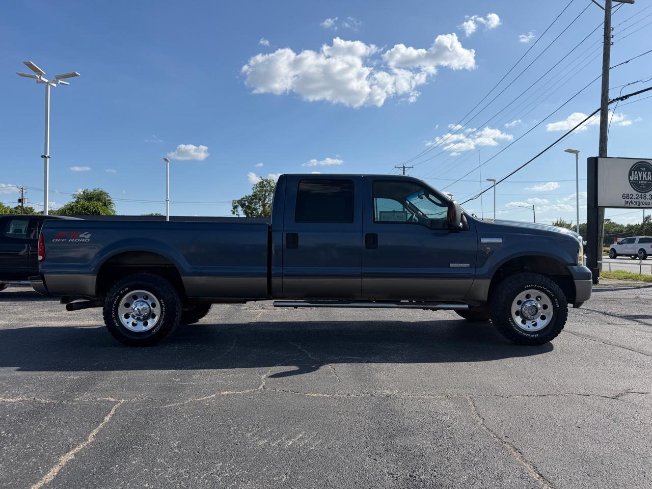 Ford F-250 SD XL Crew Cab 4WD 2005