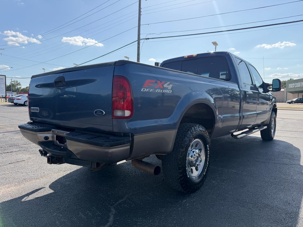 Ford F-250 SD XL Crew Cab 4WD 2005