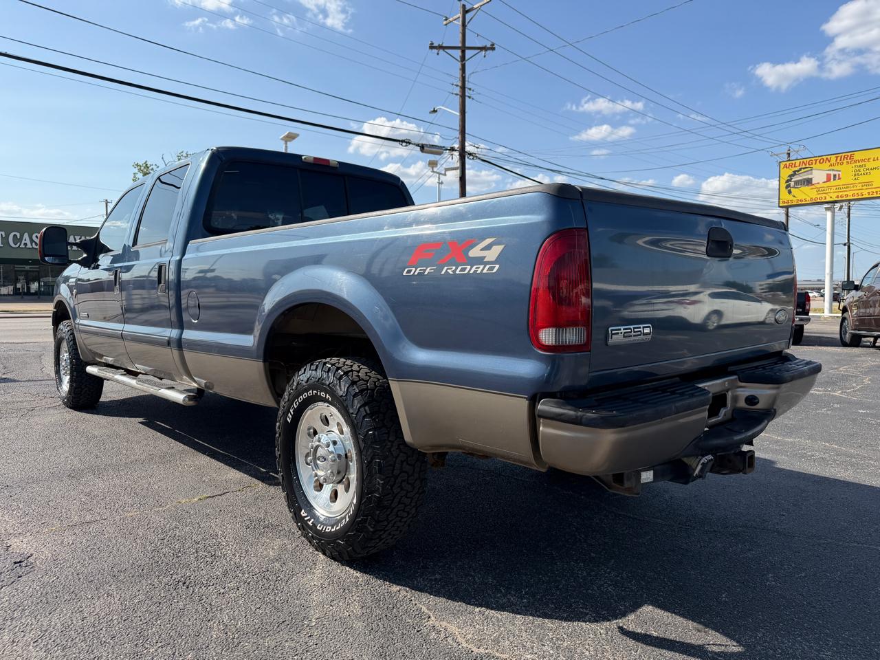 Ford F-250 SD XL Crew Cab 4WD 2005