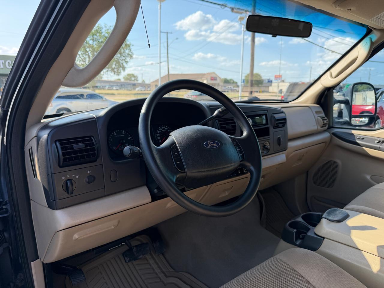 Ford F-250 SD XL Crew Cab 4WD 2005