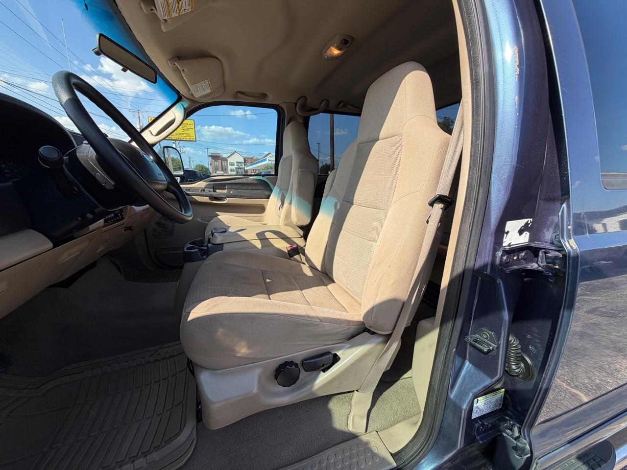 Ford F-250 SD XL Crew Cab 4WD 2005