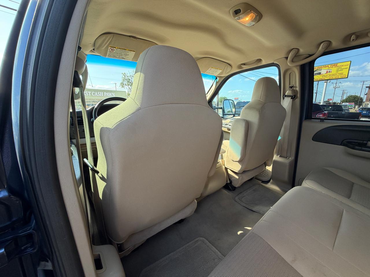 Ford F-250 SD XL Crew Cab 4WD 2005
