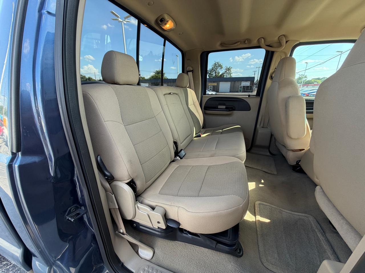 Ford F-250 SD XL Crew Cab 4WD 2005