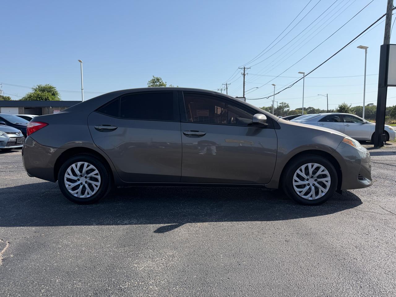 Toyota Corolla LE CVT 2017