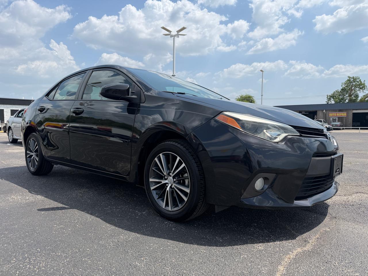 Toyota Corolla LE Plus 4D Sedan 2016