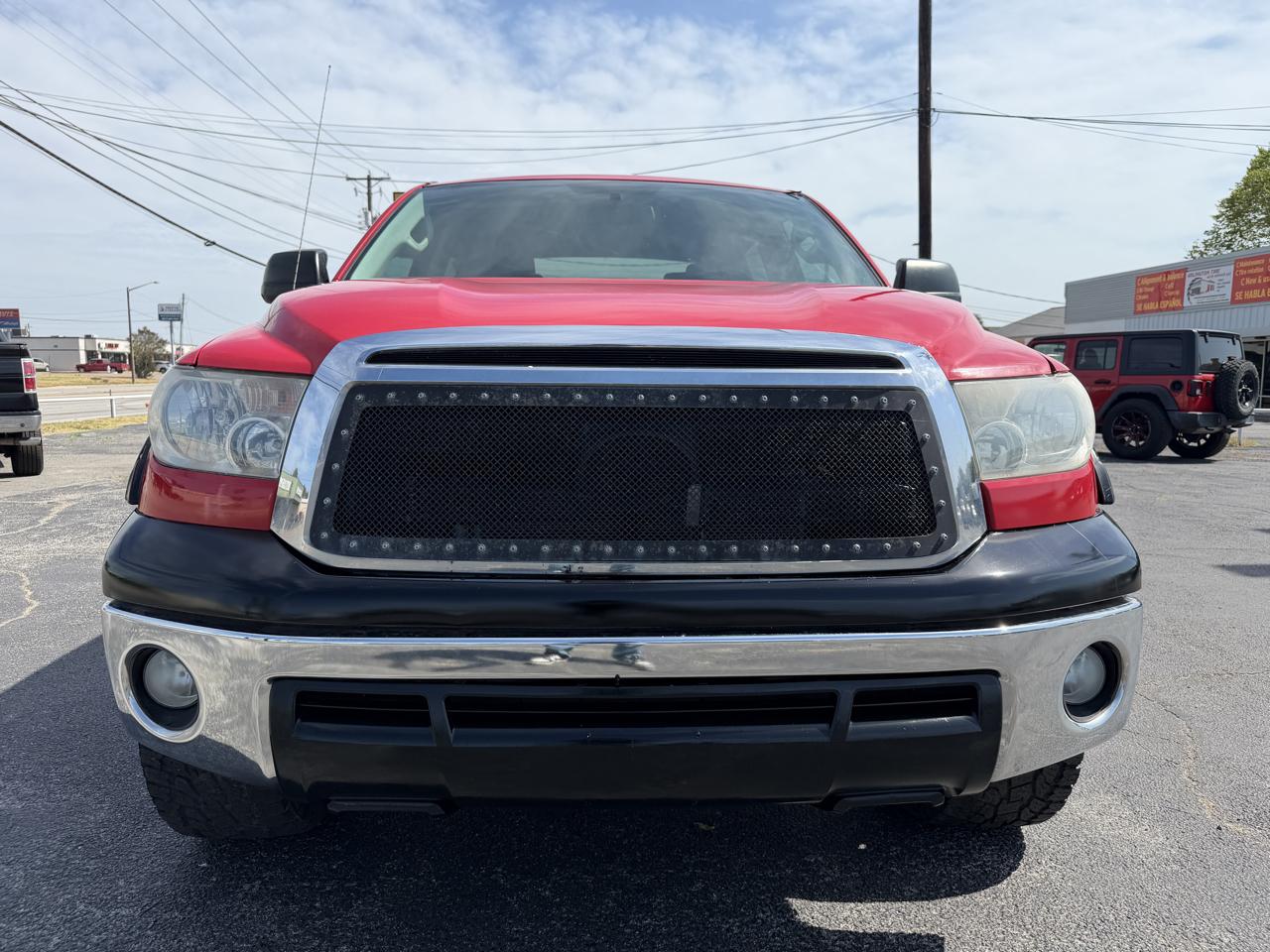 Toyota Tundra Tundra-Grade CrewMax 4.6L 2WD 2011