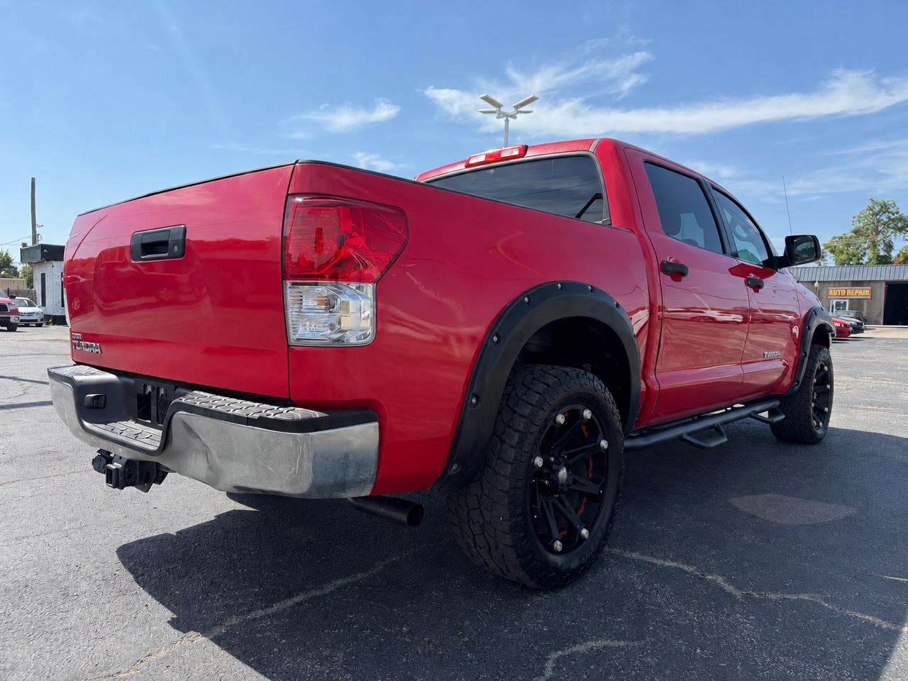 Toyota Tundra Tundra-Grade CrewMax 4.6L 2WD 2011