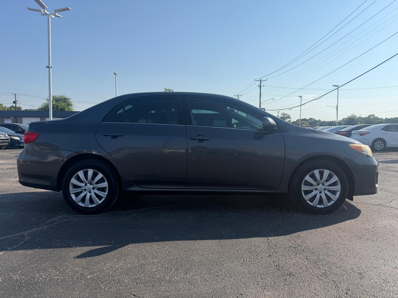 Toyota Corolla LE 2013