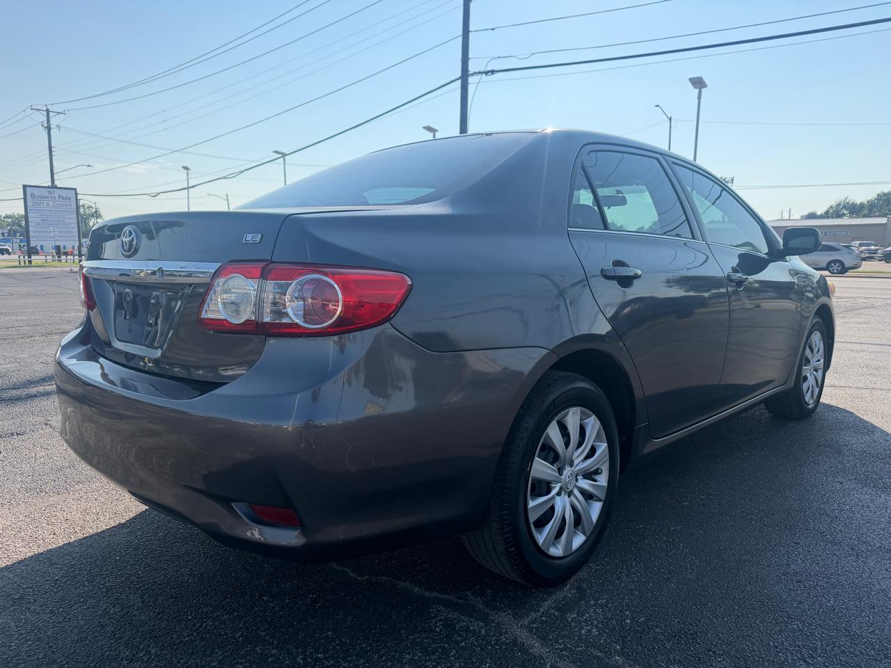 Toyota Corolla LE 2013