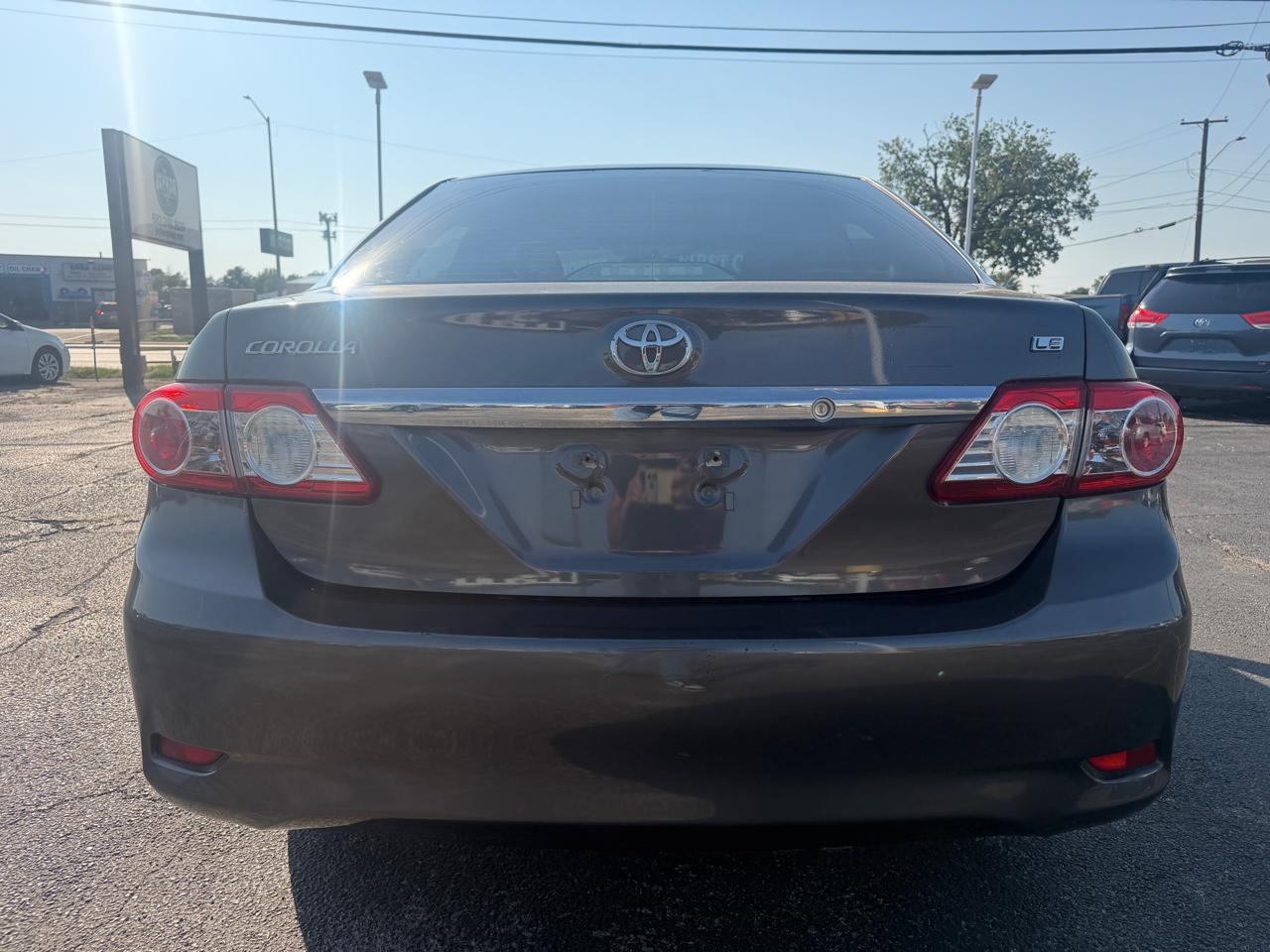 Toyota Corolla LE 2013