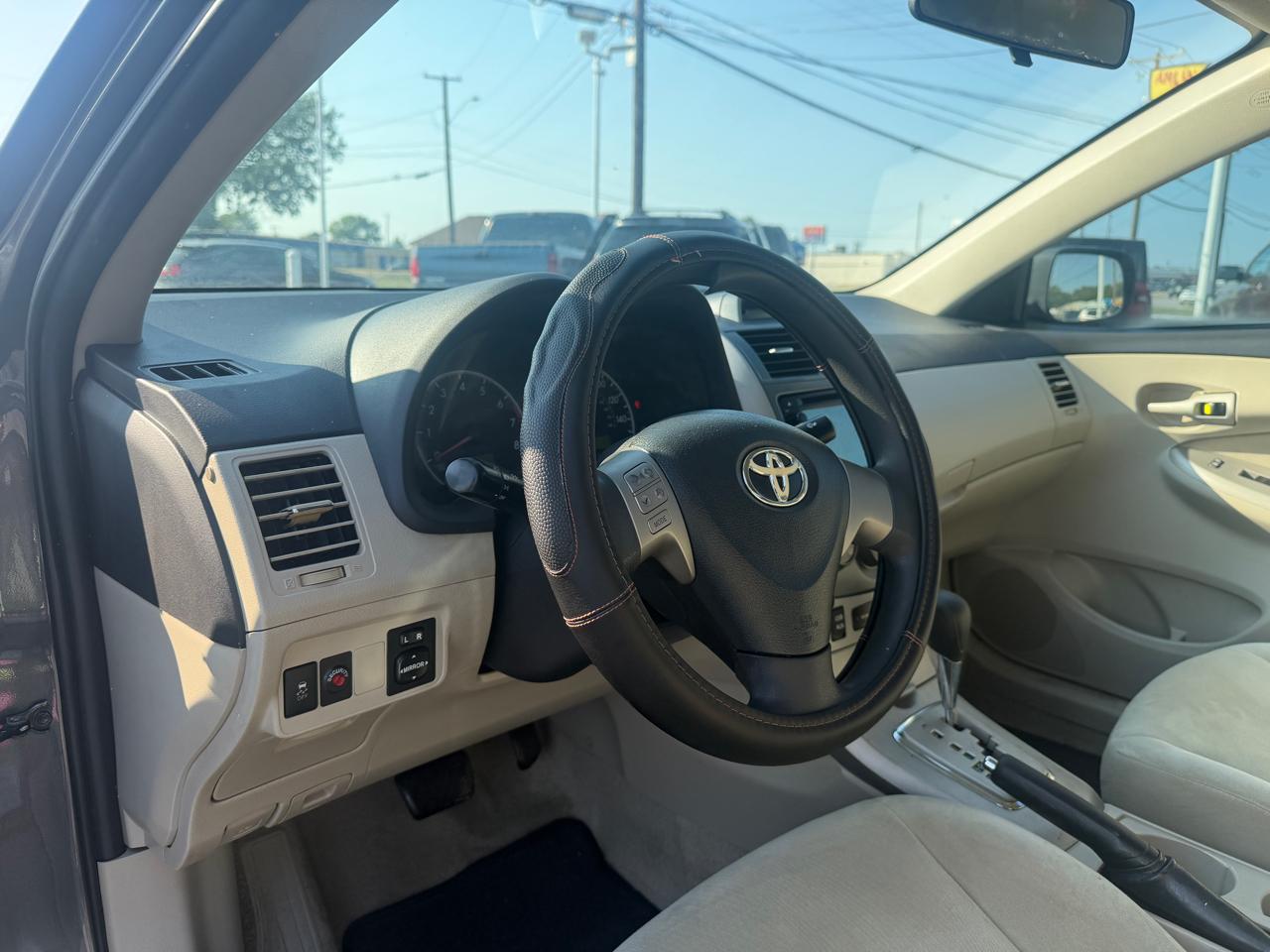 Toyota Corolla LE 2013