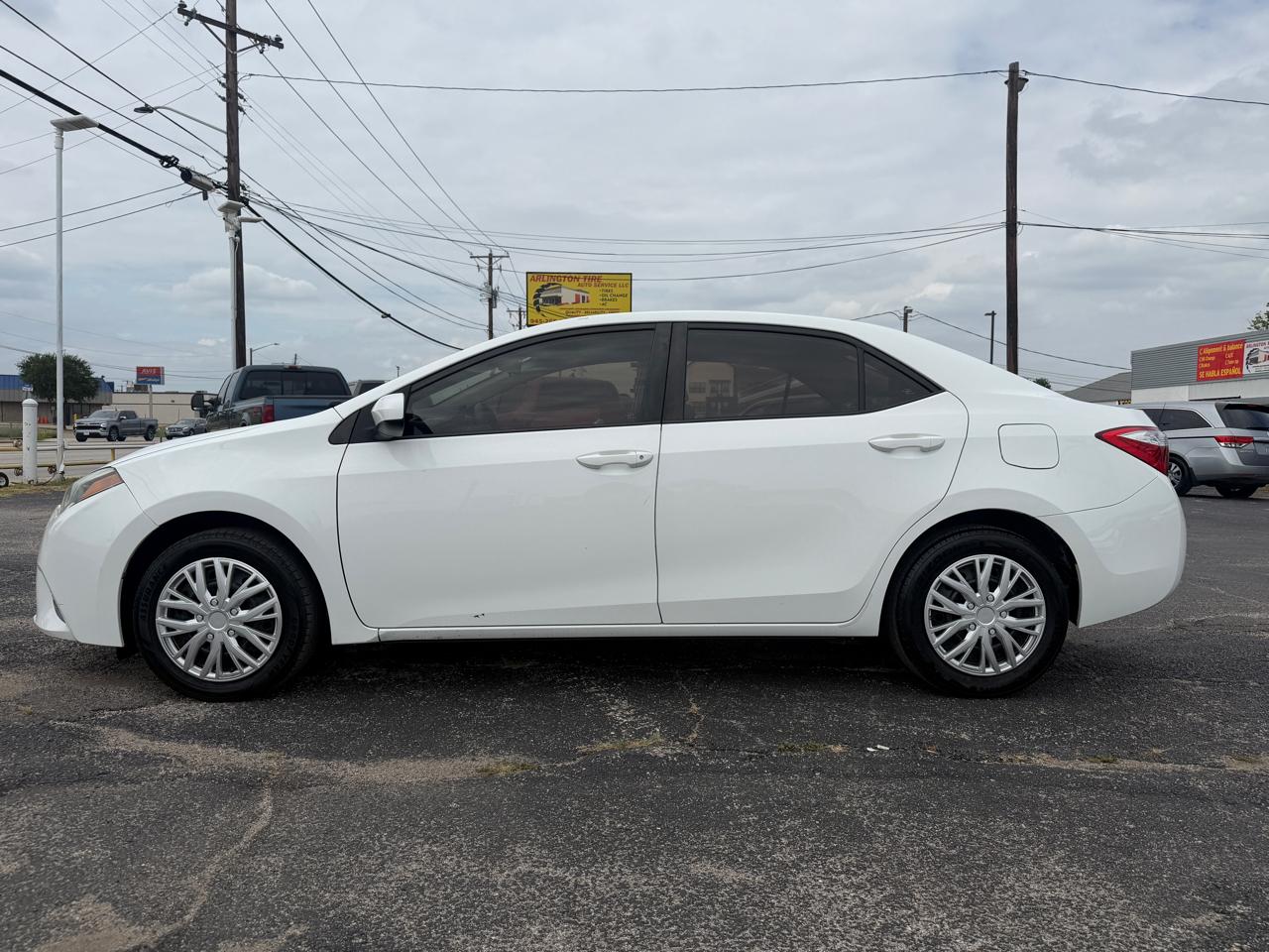 Toyota Corolla LE CVT 2015
