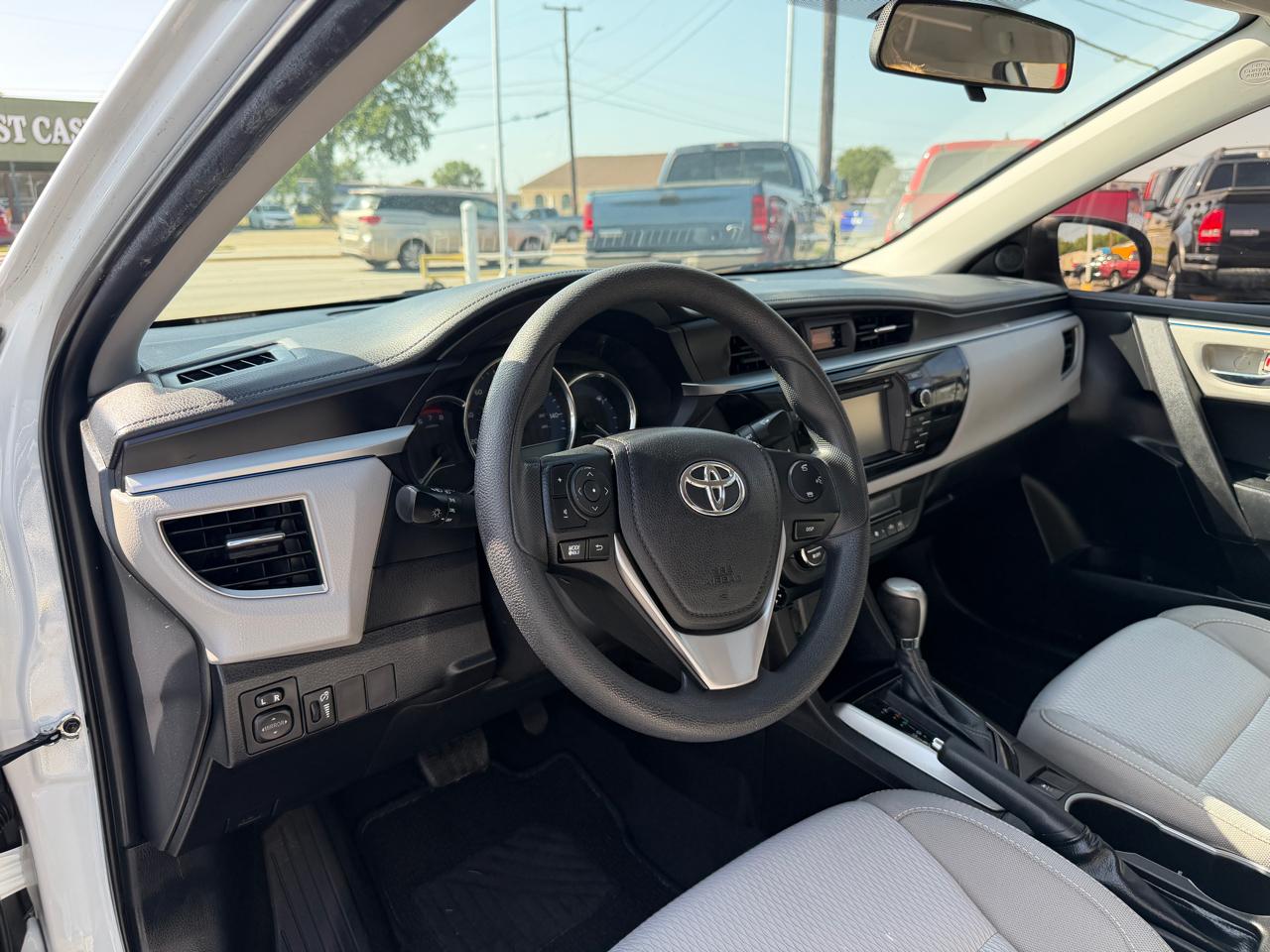 Toyota Corolla LE CVT 2015