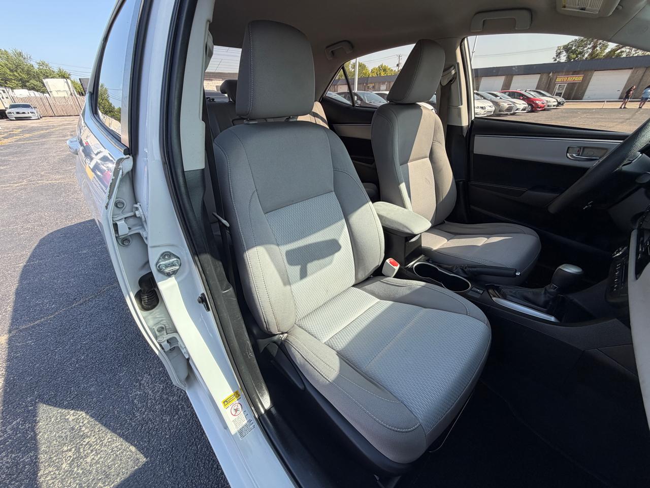 Toyota Corolla LE CVT 2015
