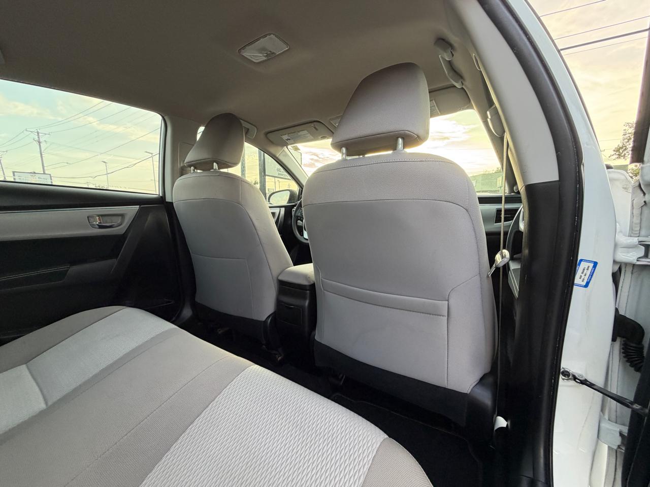 Toyota Corolla LE 2015
