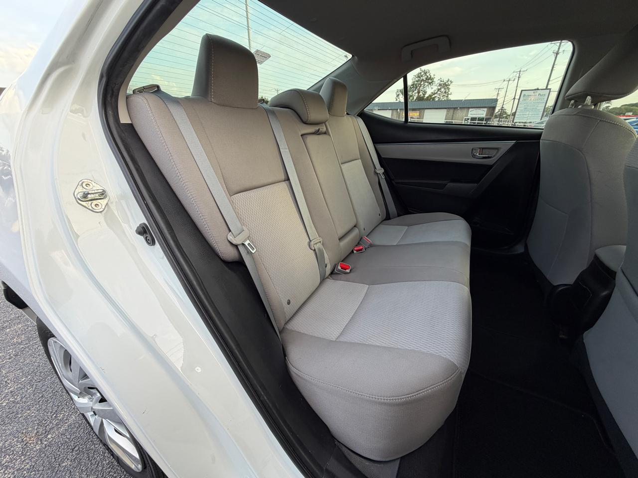 Toyota Corolla LE 2015