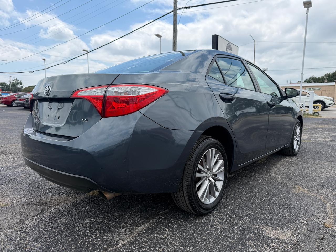 Toyota Corolla LE Plus 4D Sedan 2015