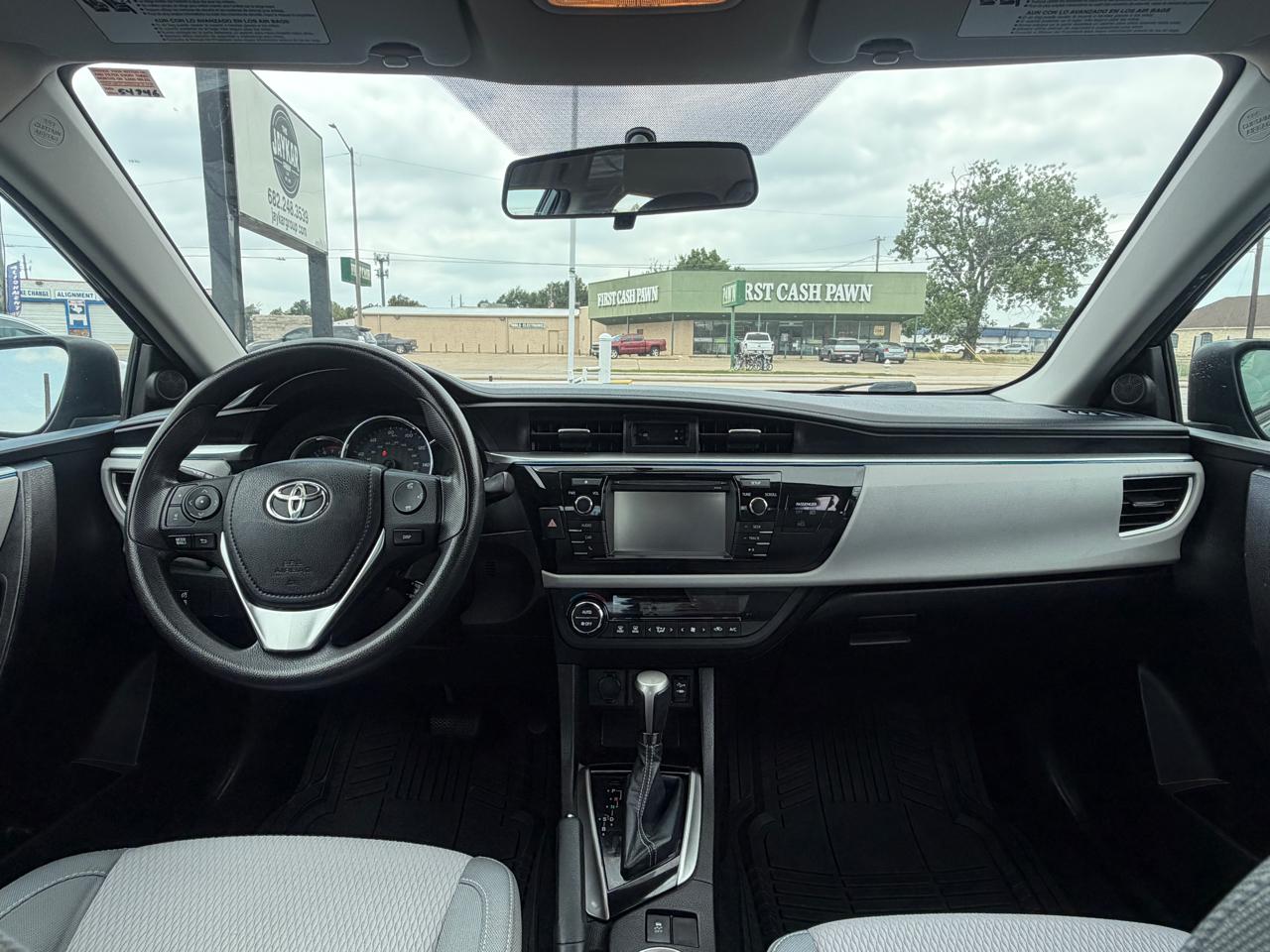 Toyota Corolla LE Plus 4D Sedan 2015