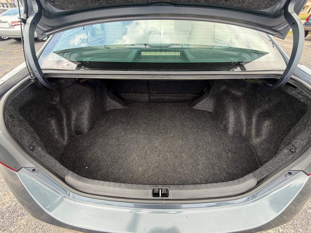 Toyota Corolla LE Plus 4D Sedan 2015