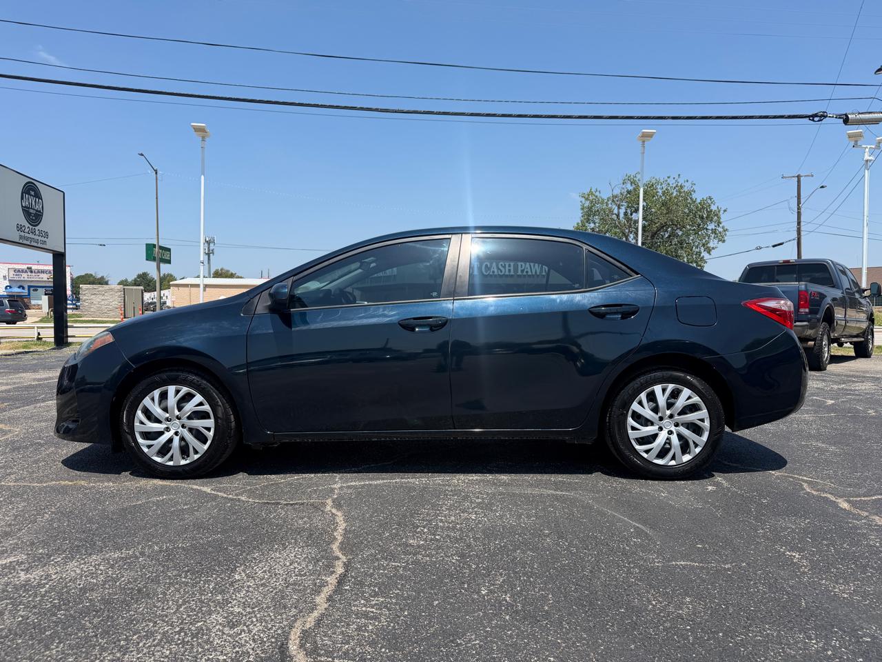 Toyota Corolla LE 2017