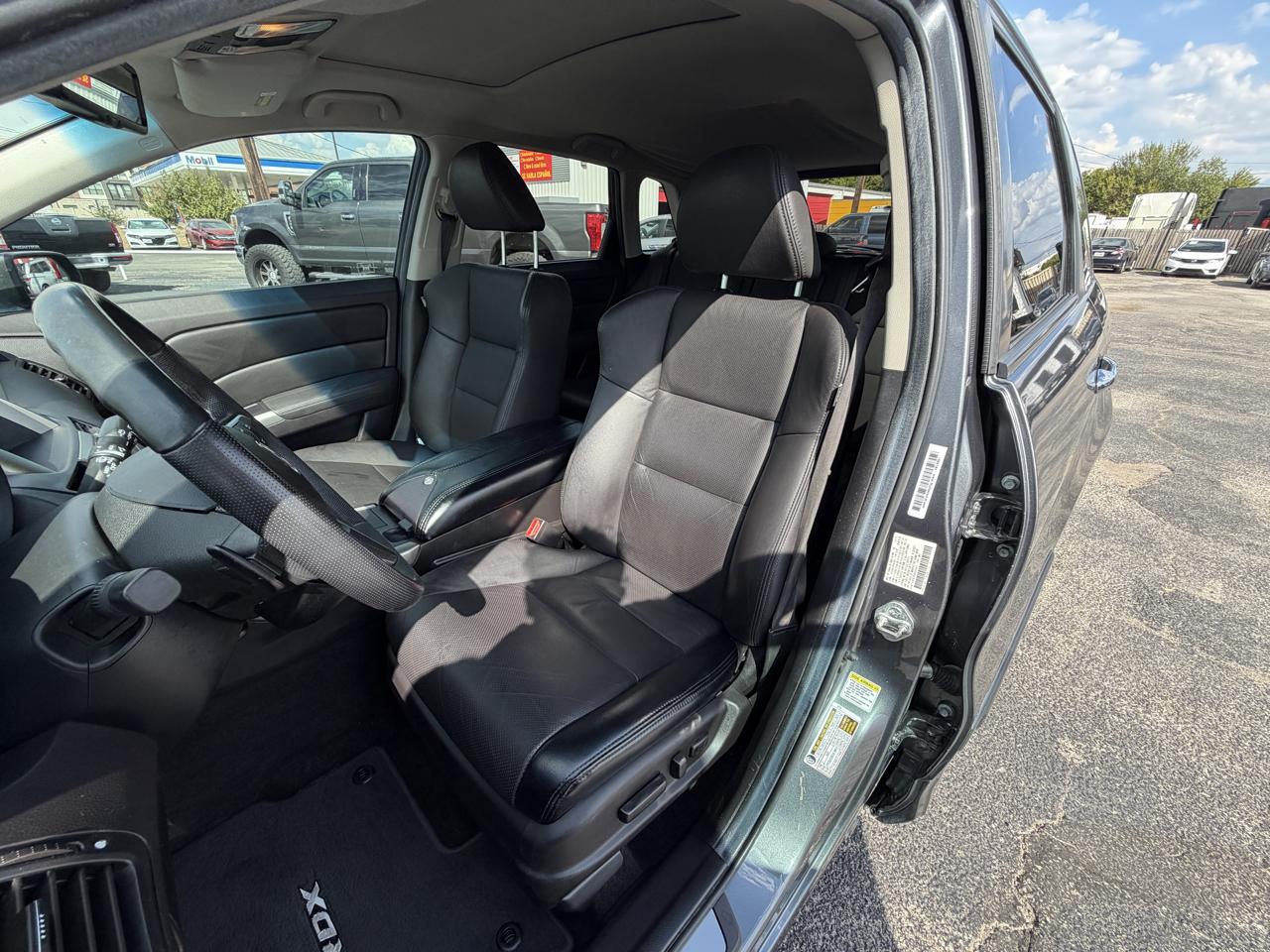 Acura RDX 5-Spd AT SH-AWD 2012