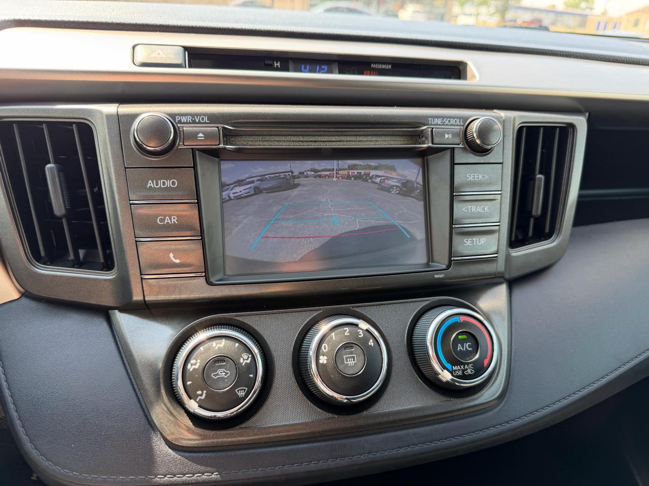 Toyota RAV4 LE FWD 2014