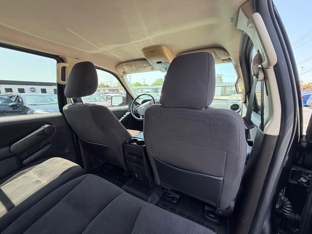Ford Explorer Sport Trac XLT 4.0L 2WD 2010