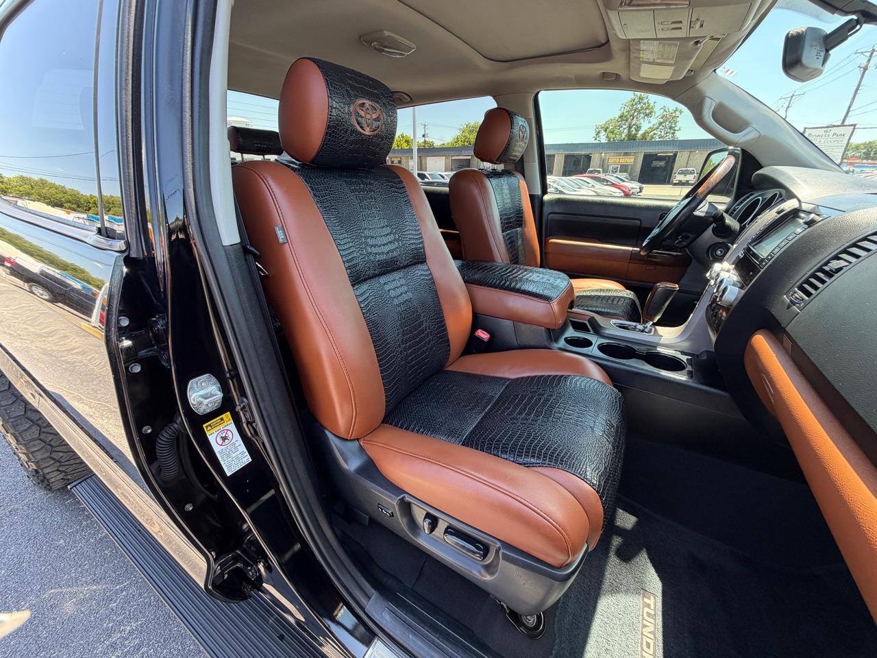 Toyota Tundra Limited 5.7L FFV CrewMax 4WD 2012