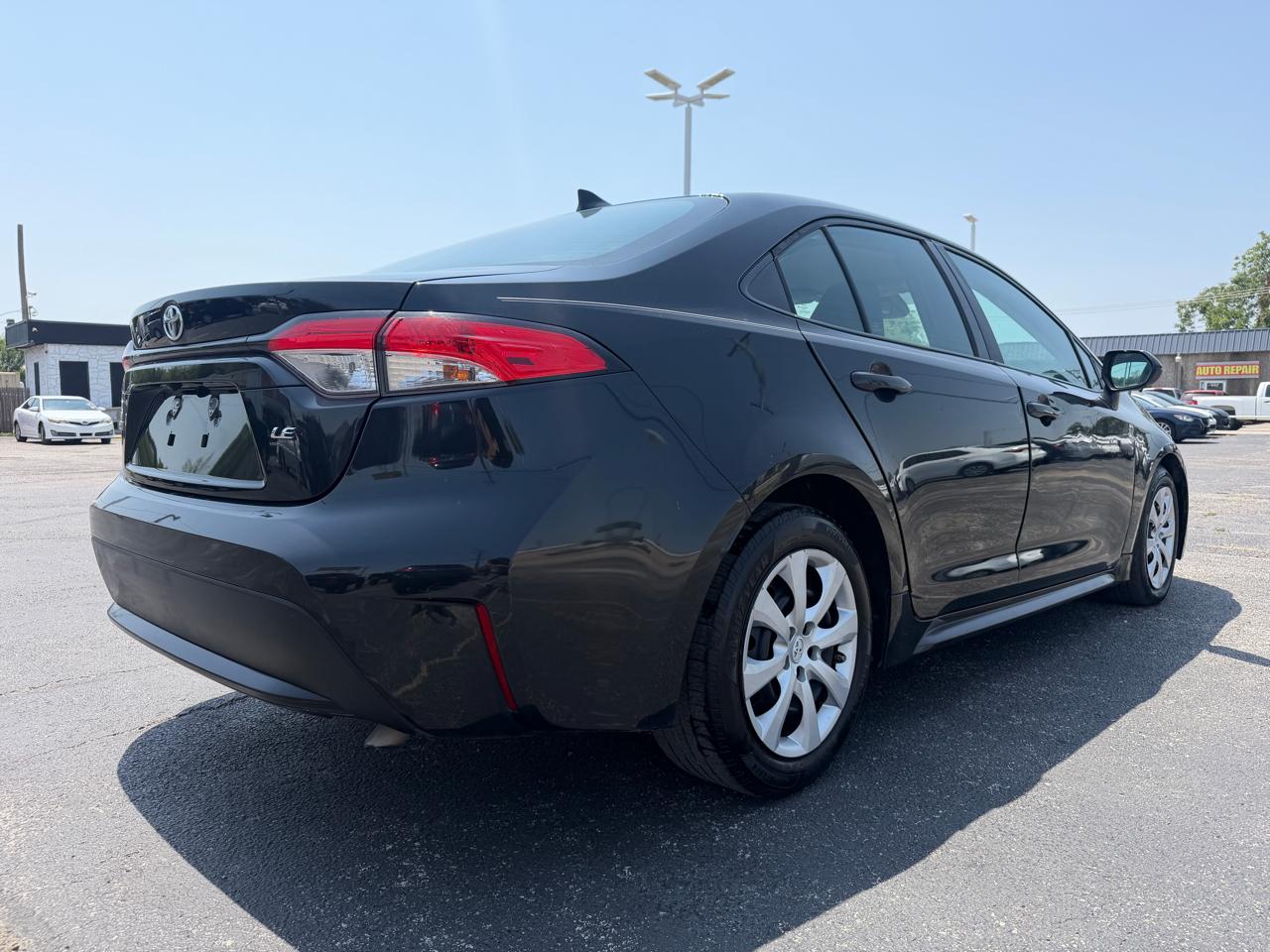 Toyota Corolla LE 2022