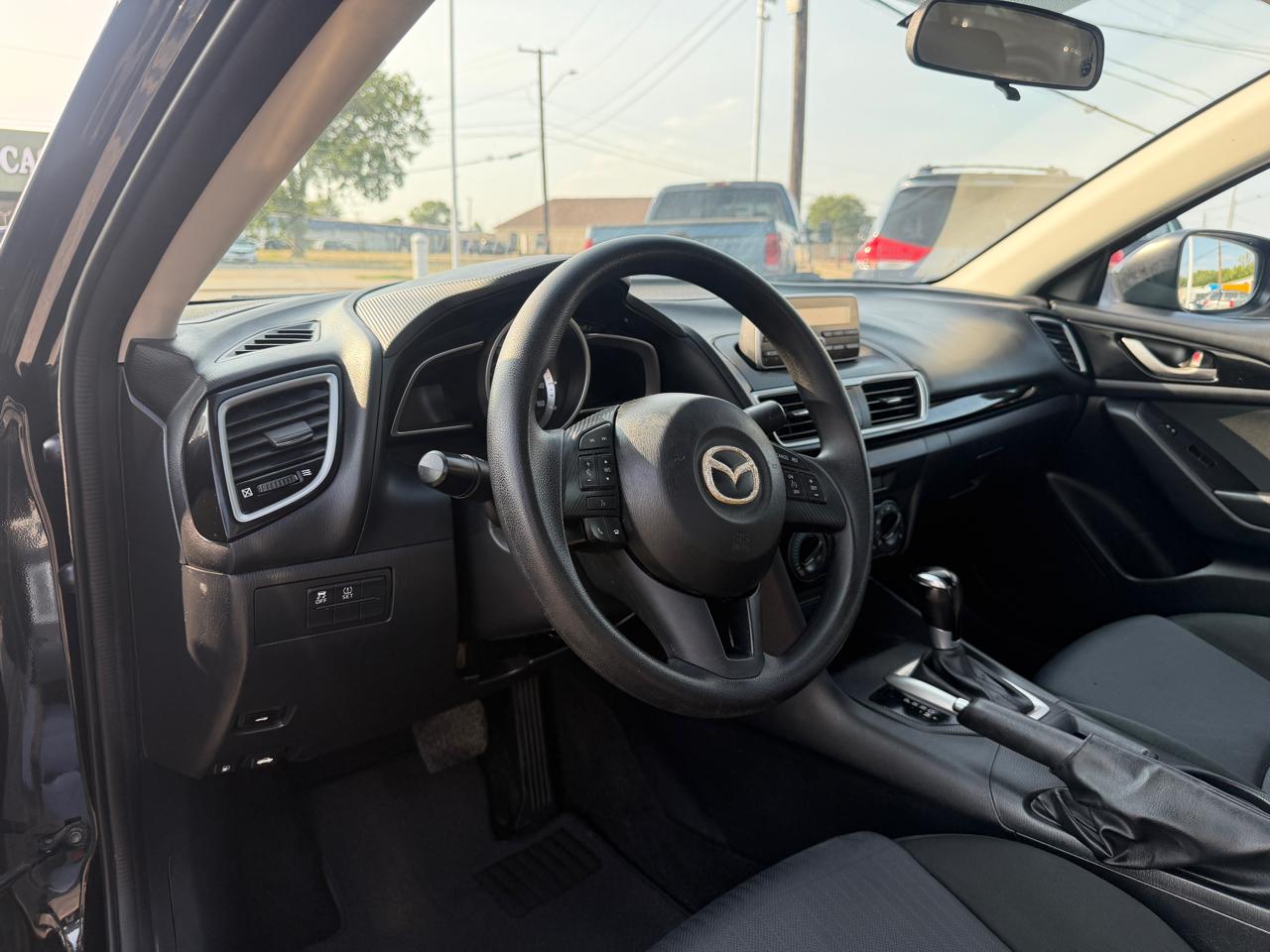 Mazda MAZDA3 i Sport AT 4-Door 2014