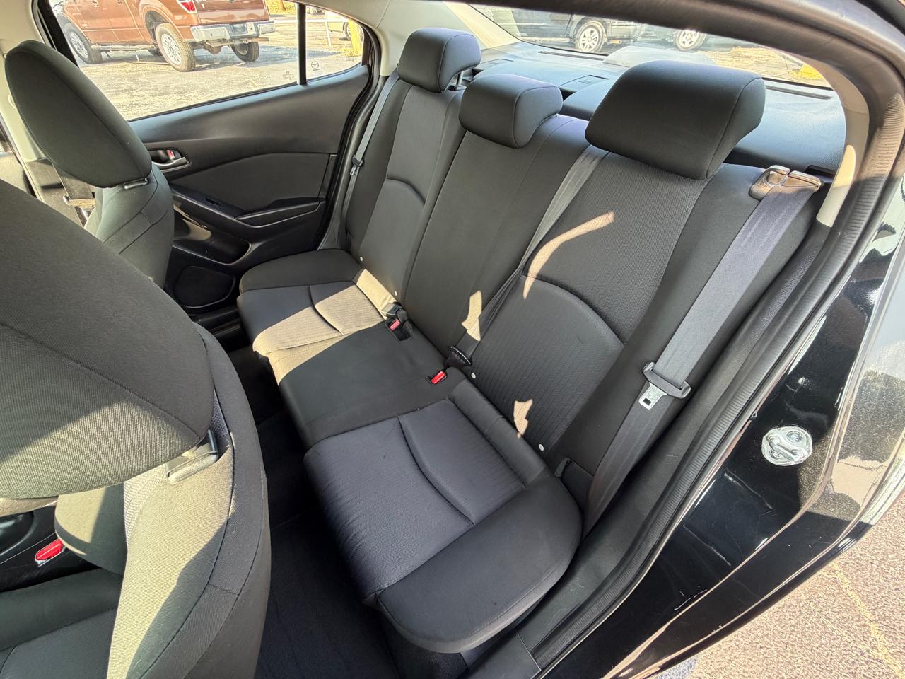 Mazda MAZDA3 i Sport AT 4-Door 2014