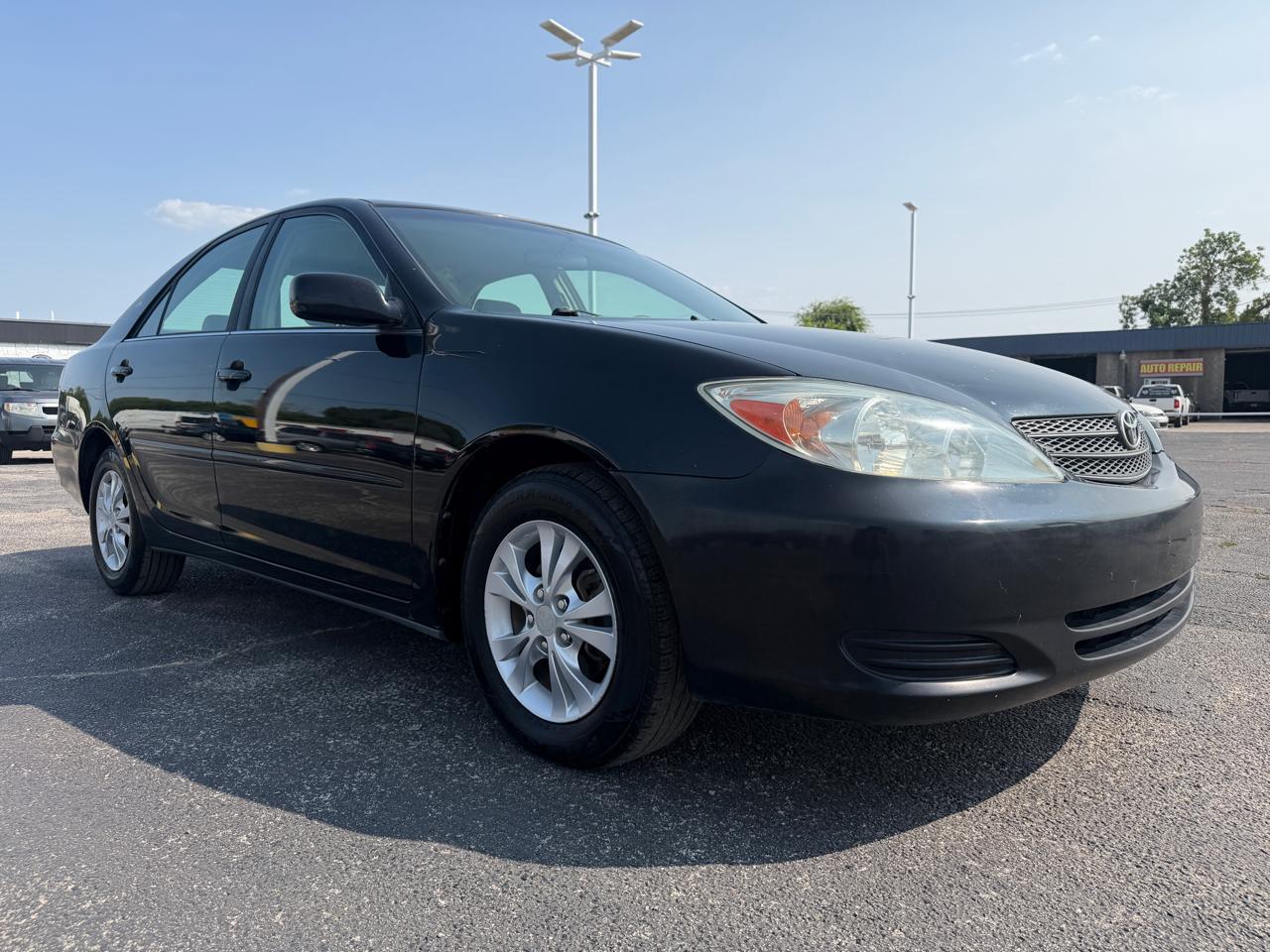 Toyota Camry LE V6 2004