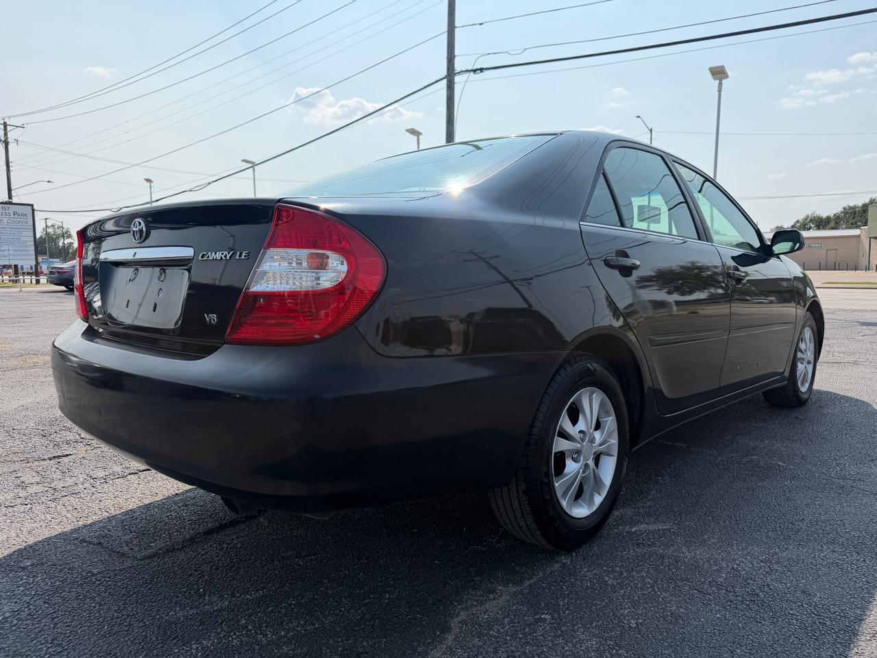 Toyota Camry LE V6 2004