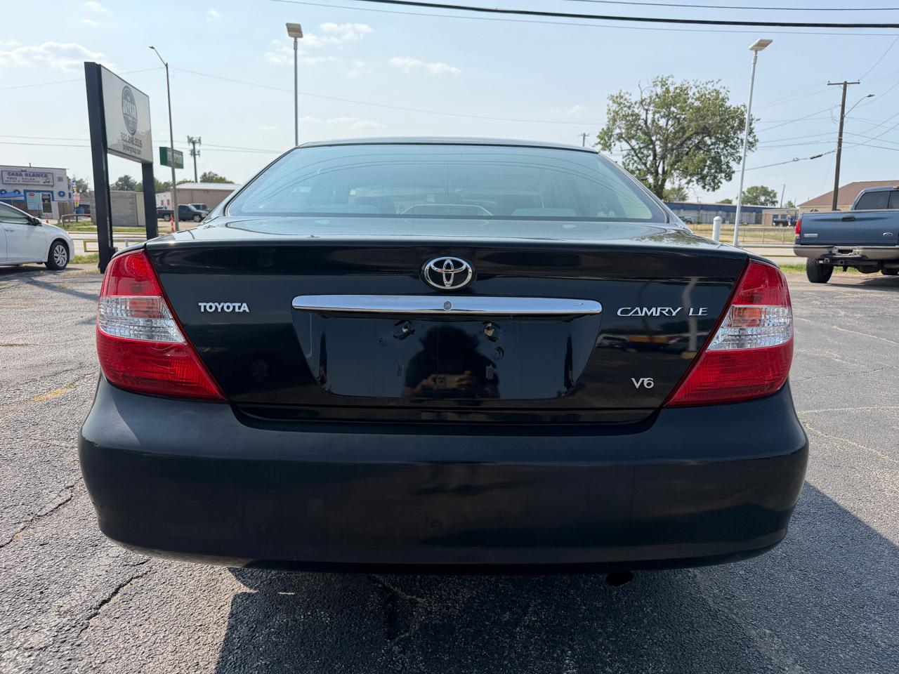 Toyota Camry LE V6 2004