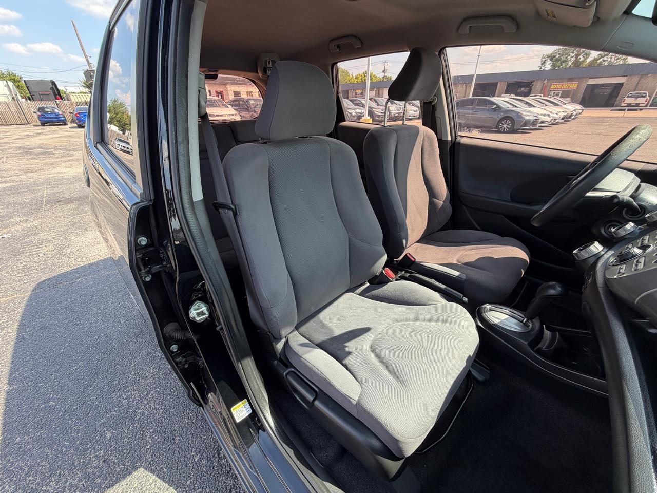 Honda Fit 5-Speed AT 2009