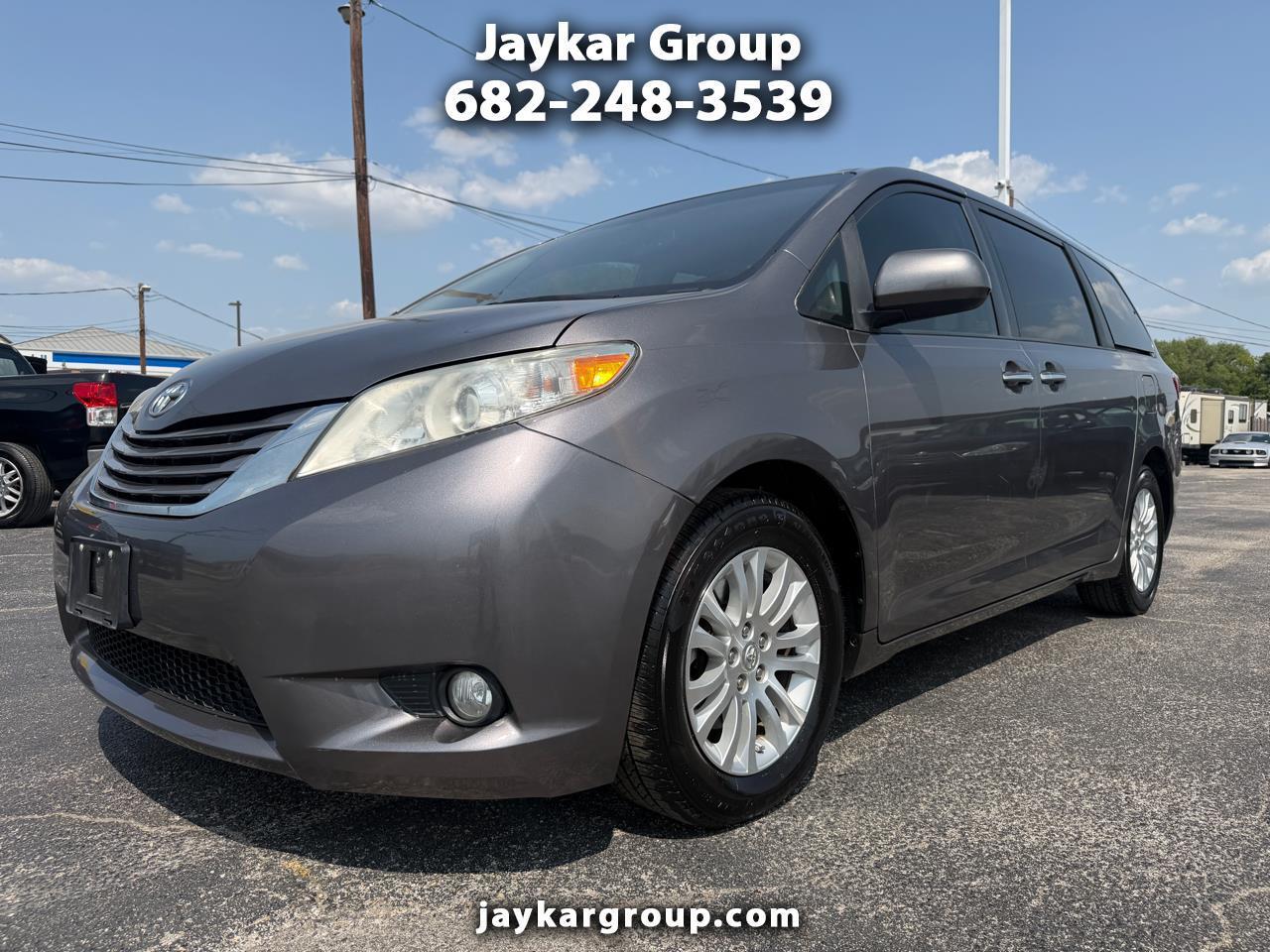 Toyota Sienna XLE 8-Pass V6 2017