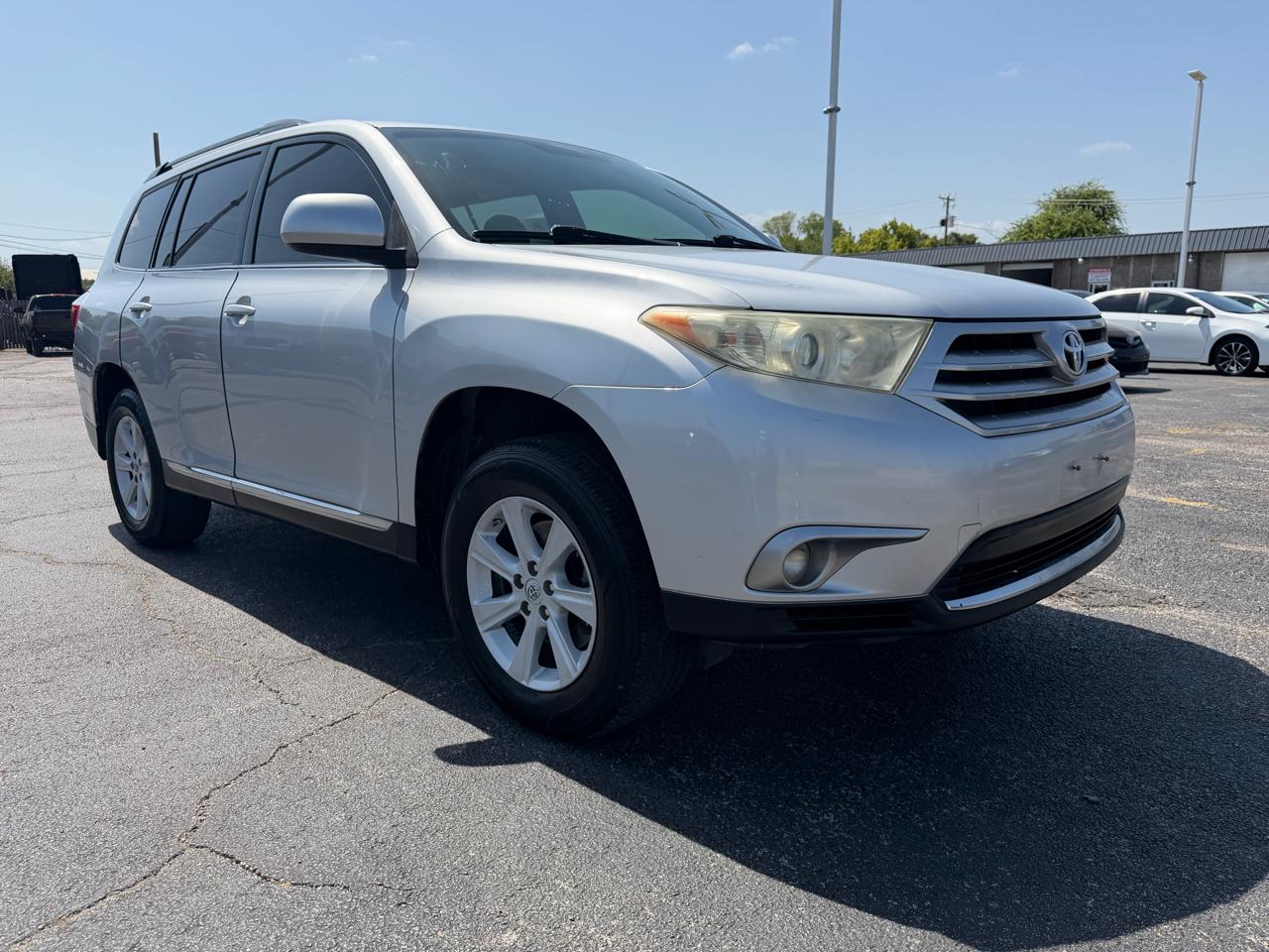 Toyota Highlander SE FWD V6 2013