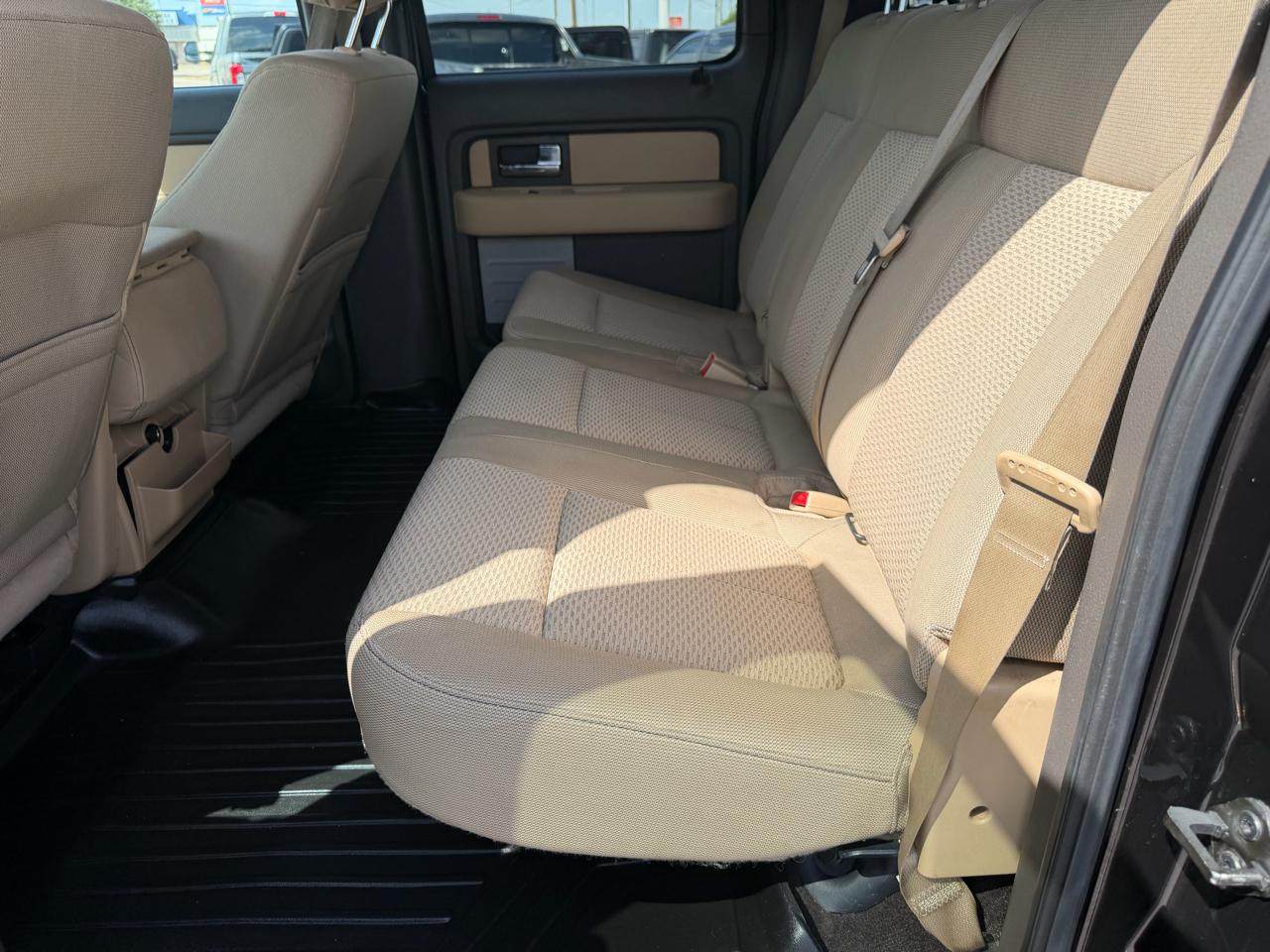 Ford F-150 XL SuperCrew 5.5-ft. Bed 4WD 2014