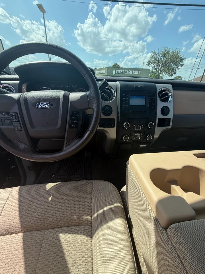 Ford F-150 XL SuperCrew 5.5-ft. Bed 4WD 2014