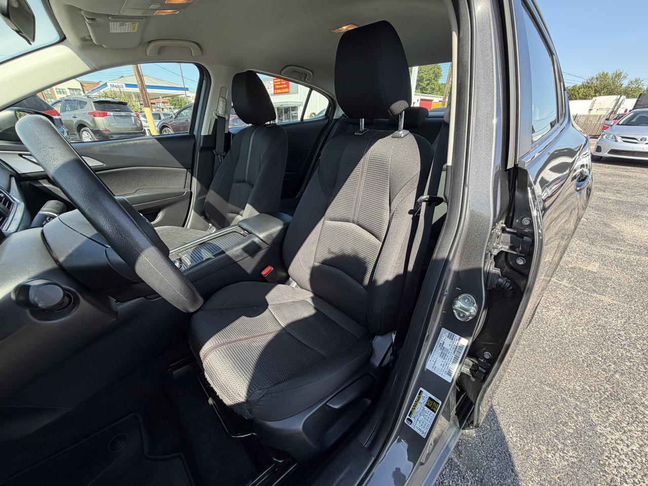 Mazda MAZDA3 i Sport AT 4-Door 2017