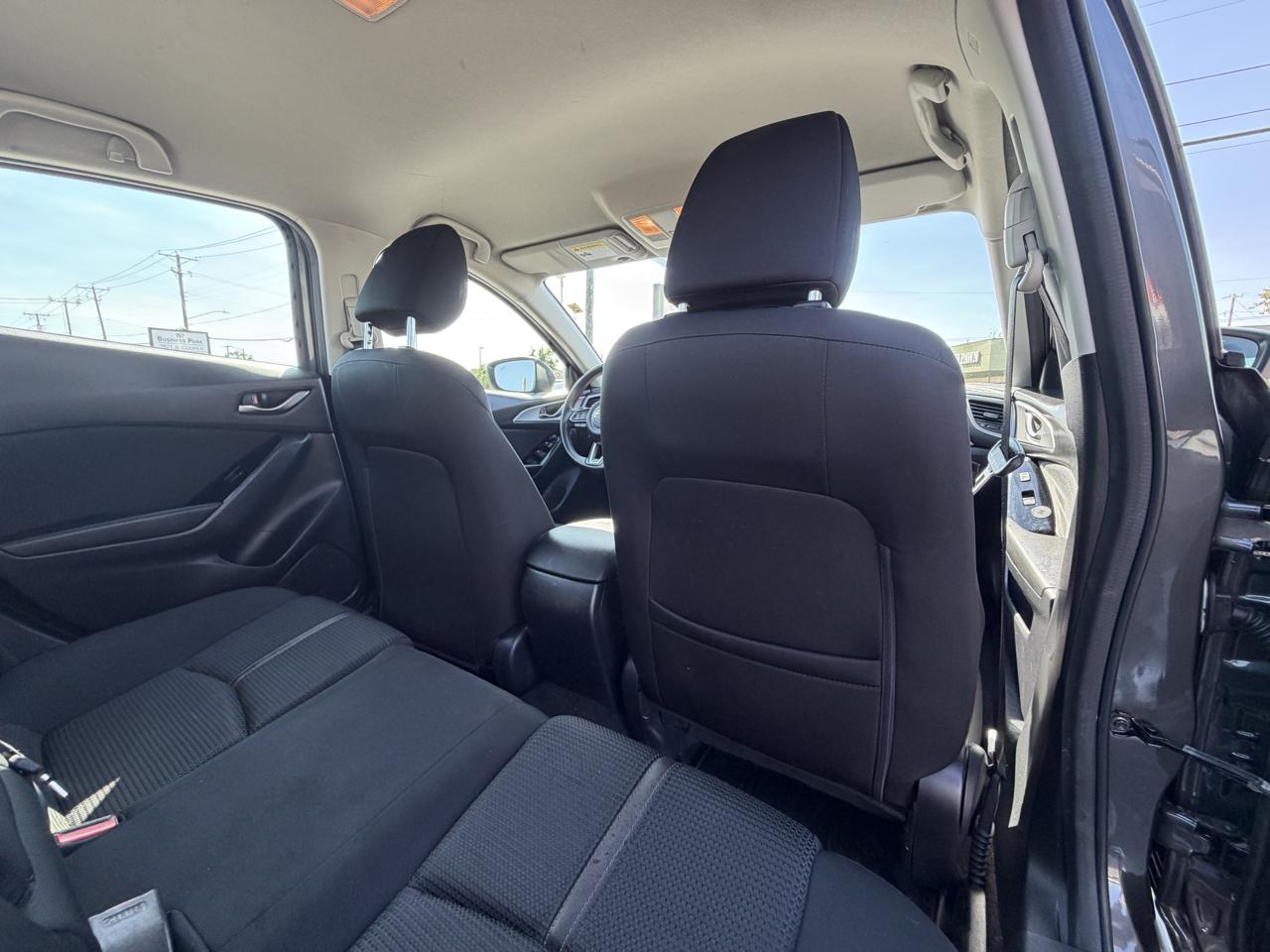 Mazda MAZDA3 i Sport AT 4-Door 2017